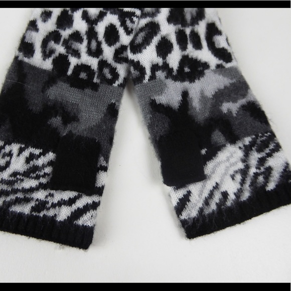 Michael Kors Leopard Headband Fingerless Glove Set - Picture 7 of 9